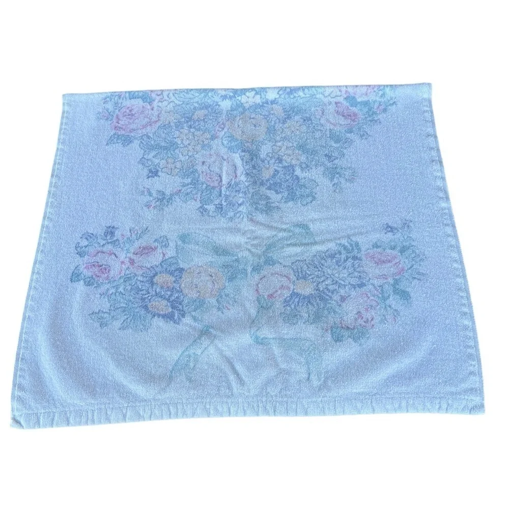 Vintage Cottagecore Floral Bow Coquette Bath Towel Cotton Velour 26” x 45” GUC